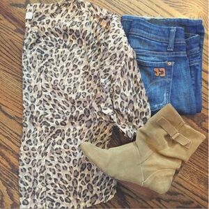 Leopard print Loft button downtop